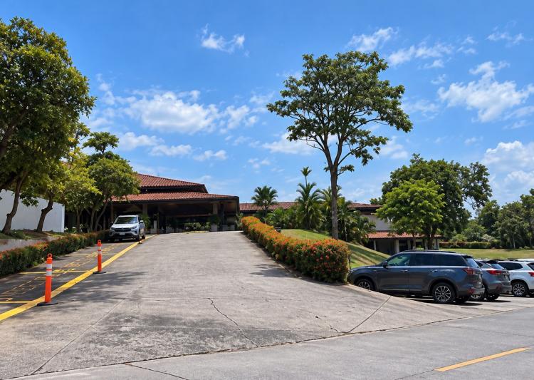 Venta de terreno en Cerro Viento, Club de Golf de Panamá, 883 m² (11/16)