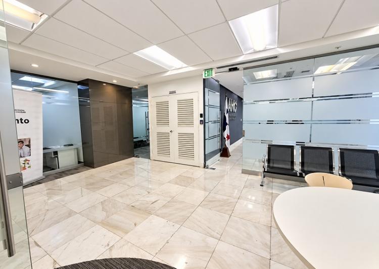 Bureau à louer sur la Calle 50, Tower Financial Center, 800 m² (5/17)